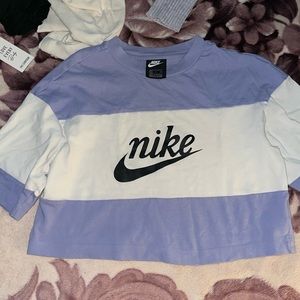 Nike cropped t shirt